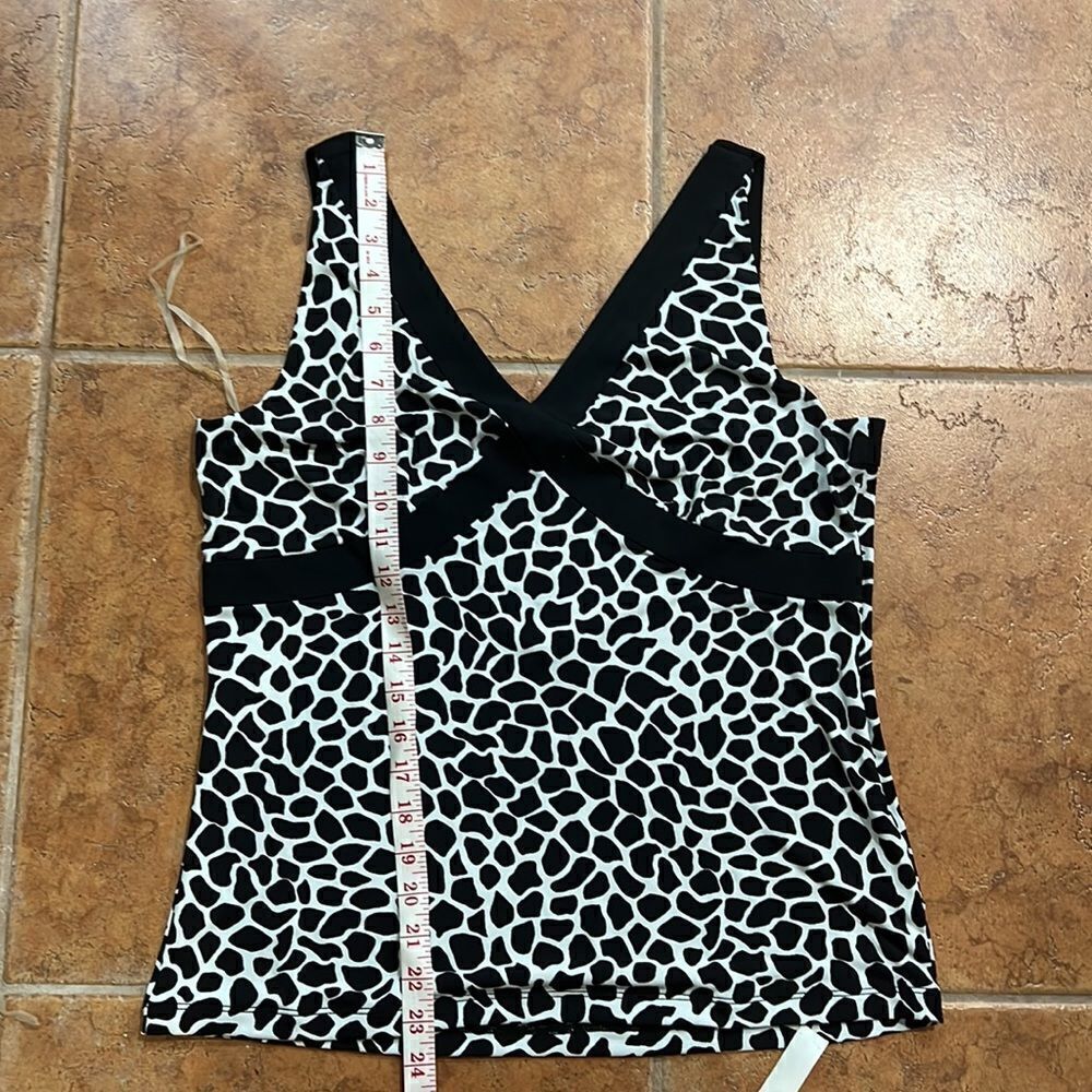 Tahari top size L‎ - Picture 6 of 6